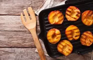 Grilled Peaches with Greek Yogurt and Berries