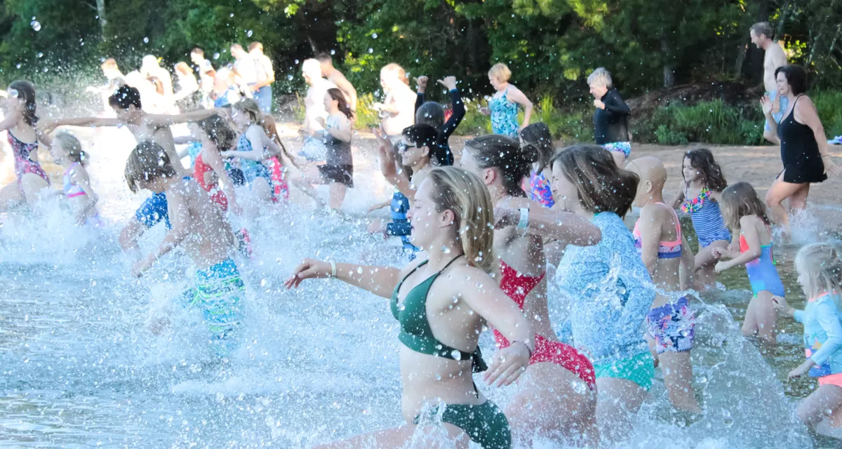 Camp du Nord polar bear plunge